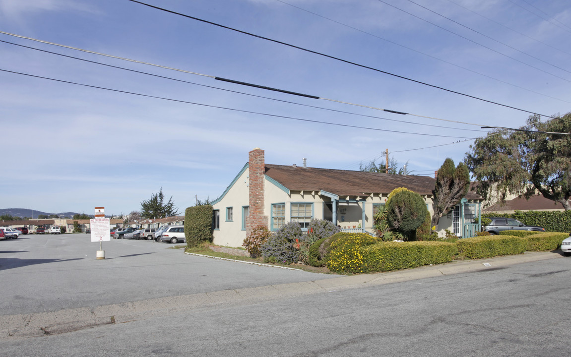 1153-1159 Wheeler St in Seaside, CA - Foto de edificio