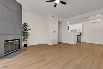 3318 N Decatur Blvd in Las Vegas, NV - Building Photo - Building Photo