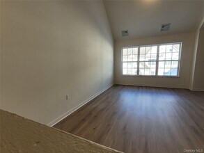 123 Ruth Ct in Middletown, NY - Building Photo - Building Photo