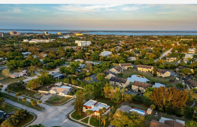 2801 Dorsey Pl in Melbourne, FL - Foto de edificio - Building Photo