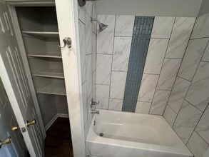 1000 Creekside Pl in Oxford, MS - Building Photo - Building Photo