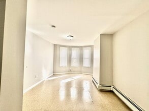 2275 John F. Kennedy Blvd in Jersey City, NJ - Building Photo - Building Photo