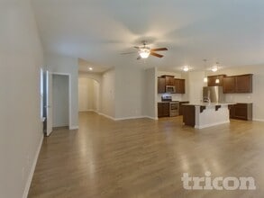 1131 Rankin Oaks St in Charlotte, NC - Foto de edificio - Building Photo