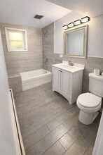 5518 W Melrose St-Unit -G in Chicago, IL - Building Photo - Building Photo