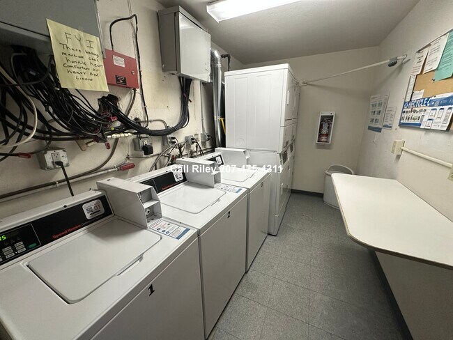 35 Glencoe St, Unit 35 in Boston, MA - Foto de edificio - Building Photo