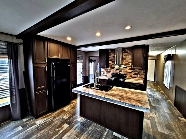 property at 105 High St