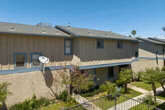 9240 Date St in Fontana, CA - Building Photo - Building Photo