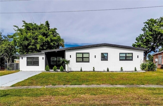 6821 Marius Rd in North Port, FL - Building Photo - Building Photo