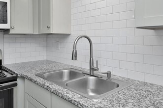 Parkside Place in Birmingham, AL - Building Photo - Building Photo