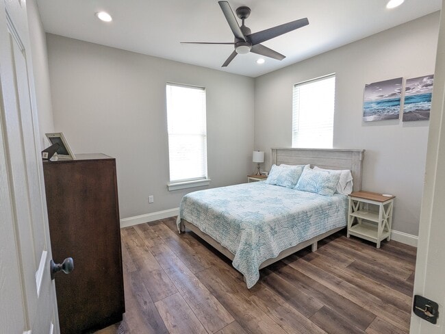 301 Coral Gables St, Unit Guesthouse in Panama City Beach, FL - Building Photo - Building Photo