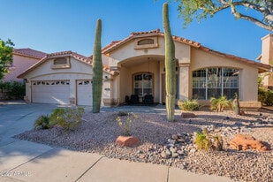 4878 W Carla Vista Ct in Chandler, AZ - Building Photo