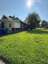 706 3rd Ave SW in Oelwein, IA - Building Photo