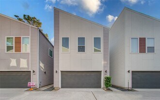 556 Janisch Rd in Houston, TX - Building Photo