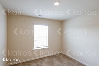 1111 Freedom Pkwy in Montevallo, AL - Foto de edificio - Building Photo