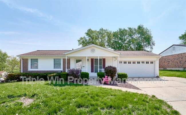2548 Bolton St in St. Charles, MO - Building Photo - Building Photo