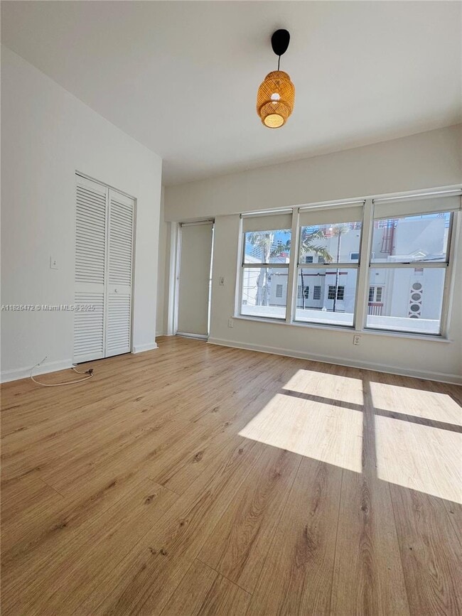 227 1st St in Miami Beach, FL - Building Photo - Building Photo