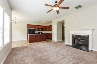 2482 Folsom St in Snellville, GA - Foto de edificio - Building Photo