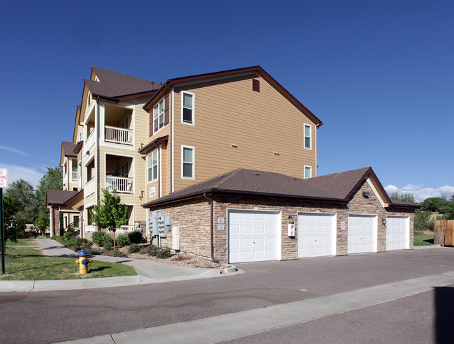 Alturas Apartment Homes in Colorado Springs, CO - Foto de edificio - Building Photo