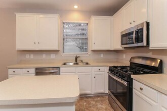 8921 Puerto Vista Dr in Fort Worth, TX - Building Photo - Building Photo