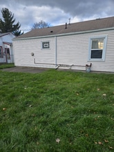 46 B St in Niagara Falls, NY - Foto de edificio - Building Photo