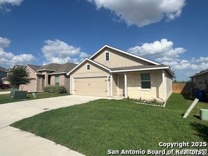 5730 Cicada Cir in Converse, TX - Building Photo