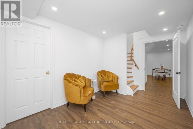 11 Eric Burke Ct in Hamilton, ON - Building Photo - Building Photo
