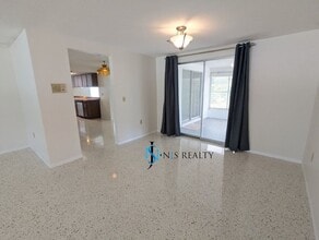 4637 Croton Dr in New Port Richey, FL - Building Photo - Building Photo