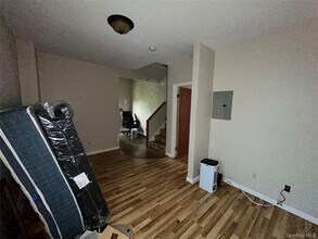 69 Academy St in Poughkeepsie, NY - Building Photo - Building Photo