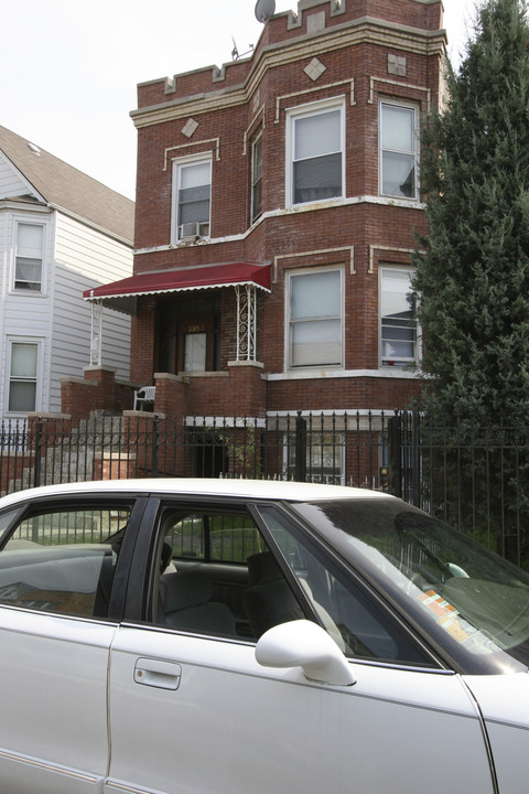 2953 N Lawndale Ave in Chicago, IL - Building Photo