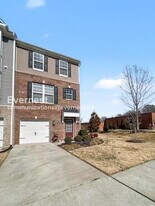1325 Claytor Ln in Richmond, VA - Building Photo