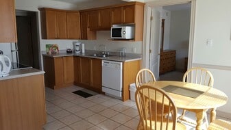 110 Bishop Dr in Fredericton, NB - Building Photo