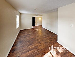 7125 Hardwood Trail in Dallas, TX - Building Photo - Building Photo