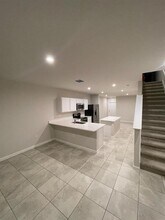 2034 Edison Pointe Blvd in South Daytona, FL - Building Photo - Building Photo