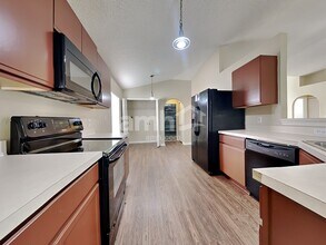 1844 Saga Ct in Middleburg, FL - Foto de edificio - Building Photo