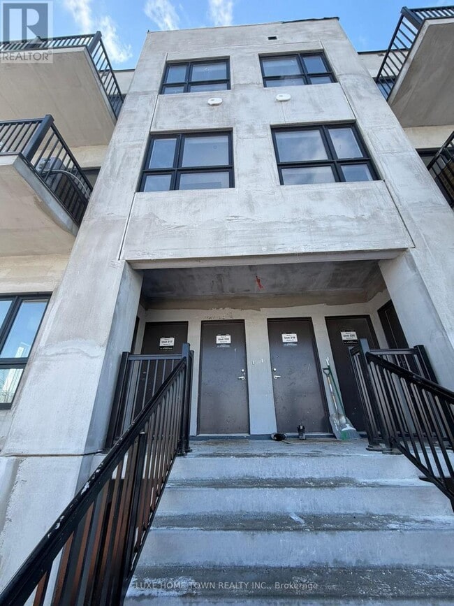 property at 25 Palace St