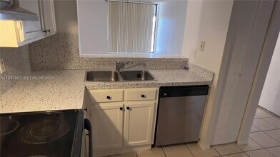 12219 SW 14th Ln in Miami, FL - Building Photo - Building Photo