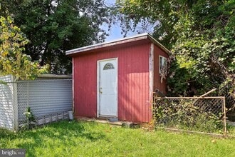 4816 Woodlawn Dr in Hyattsville, MD - Building Photo - Building Photo