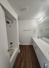 210 Trellis Pl in Richardson, TX - Foto de edificio - Building Photo