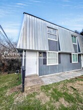 2315 Oak Ct in Nashville, TN - Foto de edificio - Building Photo