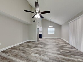 4356 S Lockwood Ridge Rd in Sarasota, FL - Building Photo - Building Photo