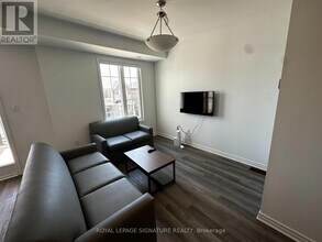 1259 Lily Cres in Milton, ON - Building Photo - Building Photo
