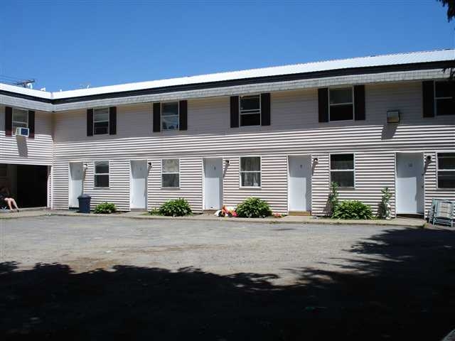 90-92 Ford St in Ballston Spa, NY - Building Photo