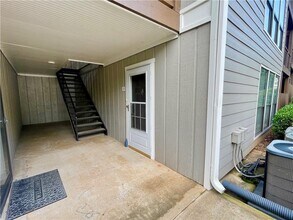 320 Park Ridge Cir in Marietta, GA - Building Photo - Building Photo