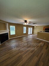 8138 Belmont Stables Dr in Charlotte, NC - Building Photo - Building Photo