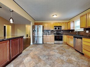 17 Mark Twain Ct in Dayton, OH - Building Photo - Building Photo