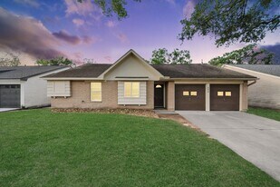 6019 Spellman Rd in Houston, TX - Building Photo