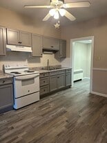 20 S Elm St in Robesonia, PA - Building Photo