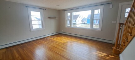 14 Glendale Ave in Manchester, NH - Building Photo - Building Photo