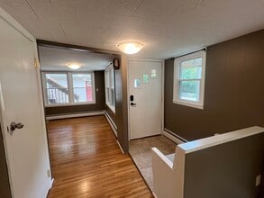 2416 5th St SW, Unit A in Rochester, MN - Building Photo - Building Photo