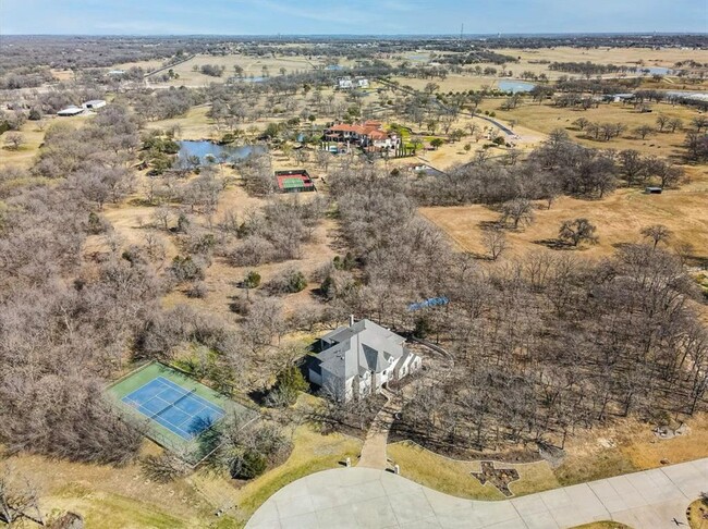 property at 7004 Raintree Pl